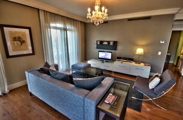 Cape Royale Luxury Suites - Photo4