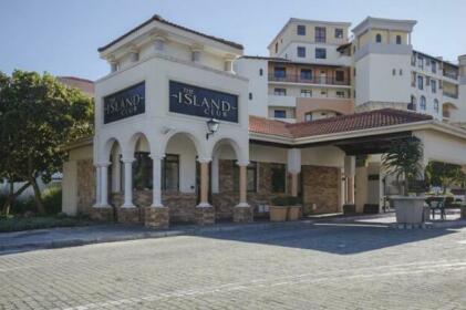 Cape Town City Accommodation - The Island Club