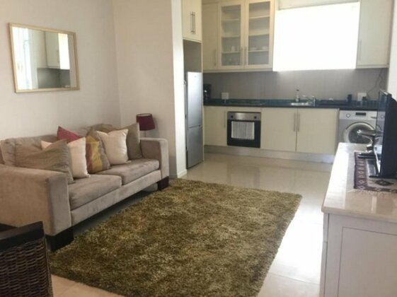 Central Green Point Apartment - Photo2