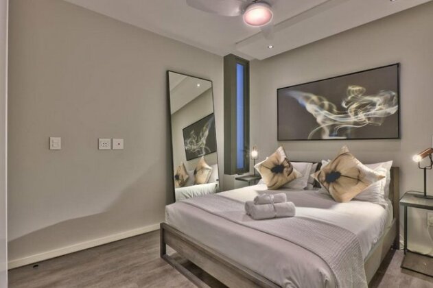 Chelsea Luxury Suites by TotalStay - Photo5