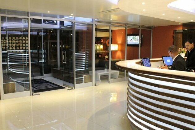 Circa Luxury Apartment Hotel - Photo3