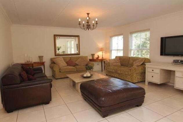 Constantia Alphen Views - Photo4