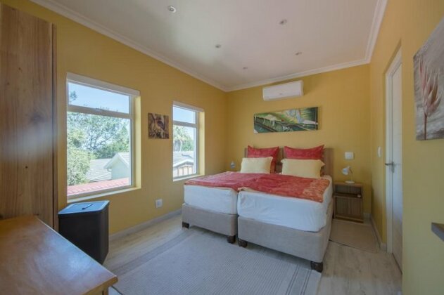 Constantia Cottages - Photo4