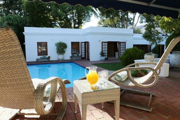 Constantia Garden Suites - Photo2