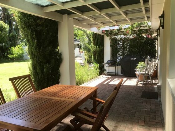 Constantia Spring Garden Cottages - Photo4