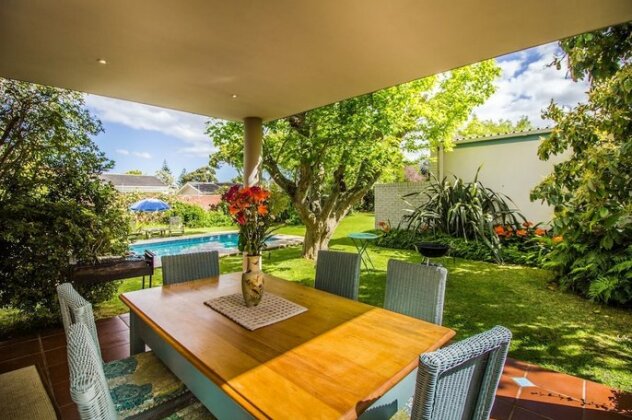 Constantia Villa - Photo2