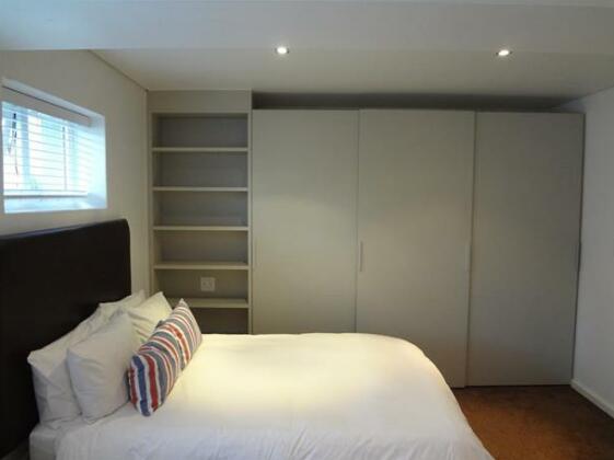 Designer Studio Camps Bay - Photo4