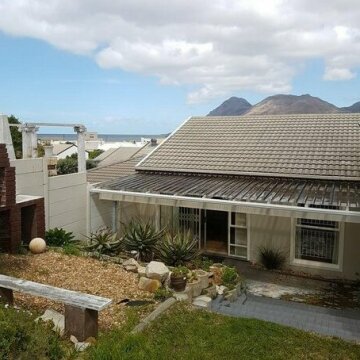 Driftwood South Peninsula Cape Town
