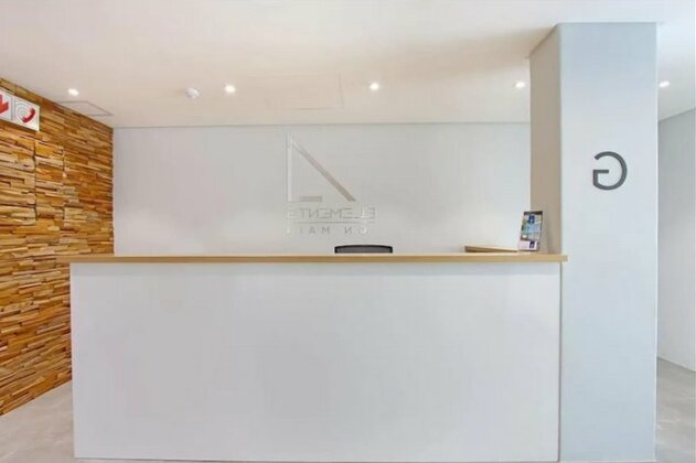 Elements Luxury Suites by Totalstay - Photo3