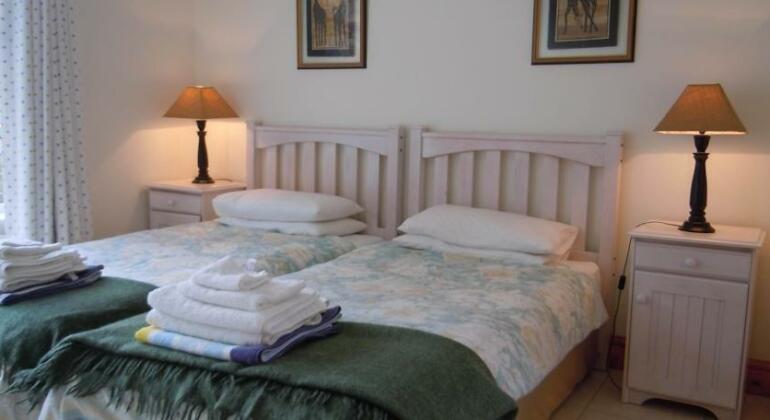 False Bay Lodge - Photo3