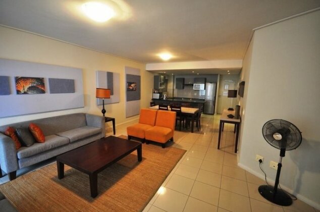 Flat Rock 607 - Photo2