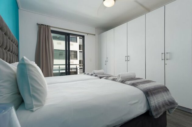 Flat Rock 707 - Photo4