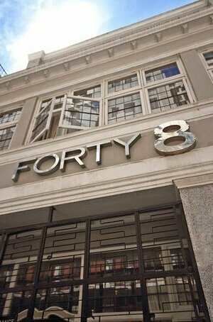 Forty8 Backpackers Hotel