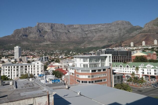 Four Seasons Apartments Cape Town
