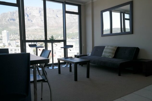 Four Seasons Apartments Cape Town - Photo3