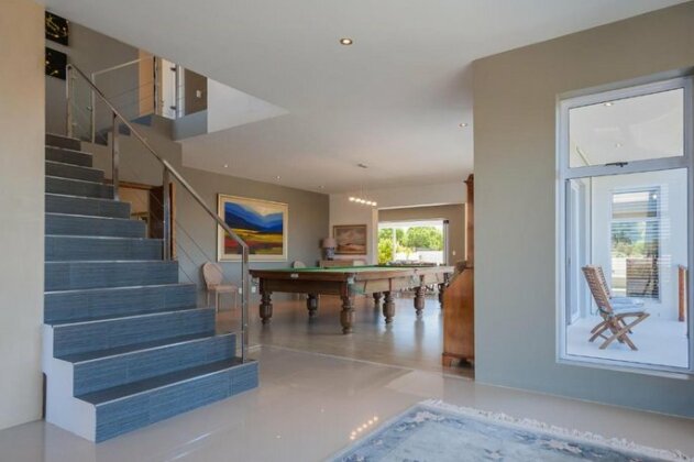 Greenways Drive Apartment - Photo2