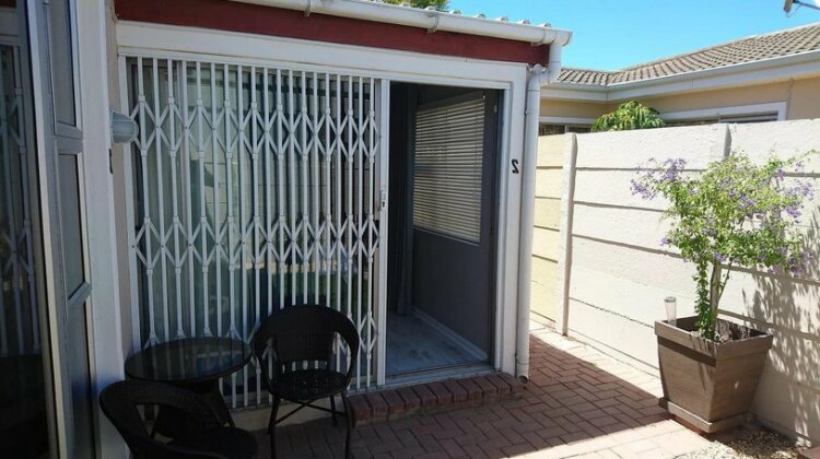 Hamilton Garden Suites - Photo4