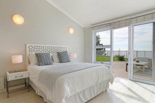 Hideaway Beach Villa - Photo5