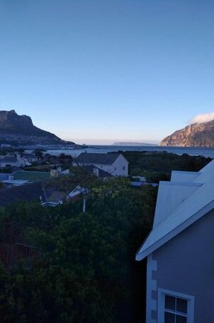 Hout Bay gem for 2 people - Photo5