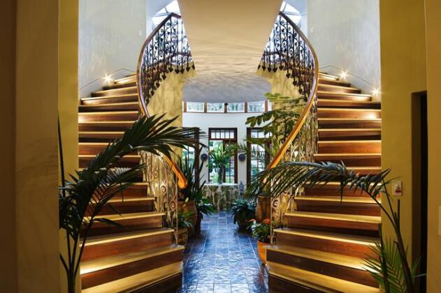 Ibis House - Photo2