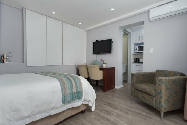 Ilkley Crescent 5 - Photo2