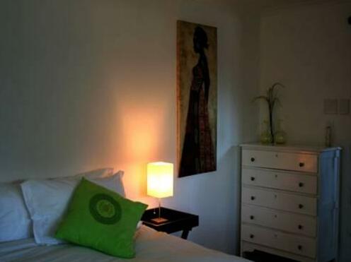 Inn Between Cape Town - Photo4