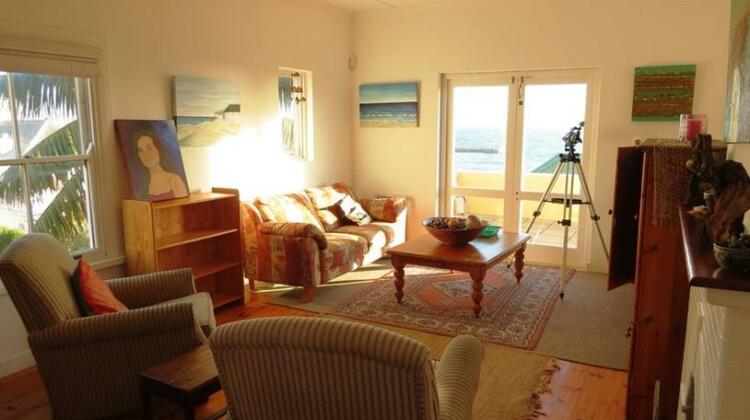 Kalk Bay Backpackers - Photo5