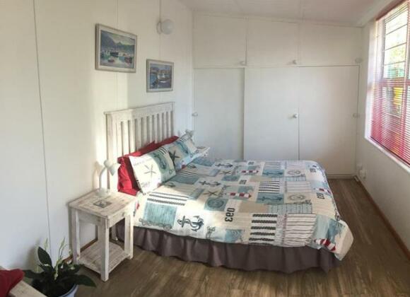 Lake Cottage Cape Town - Photo2