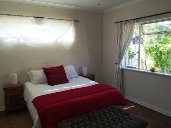 Lakeside Rest - Photo3
