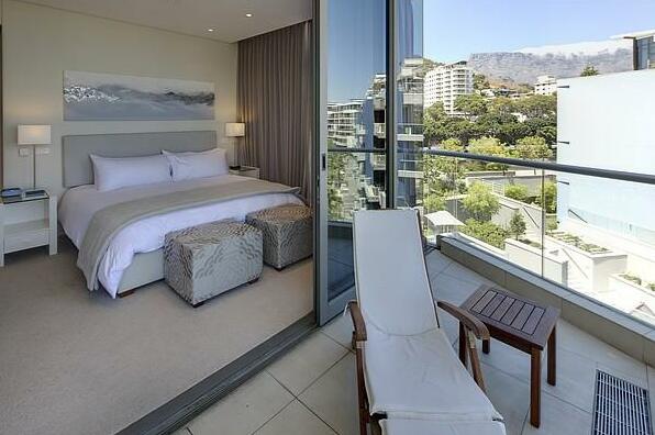 Lawhill Luxury Apartments - V & A Waterfront - Photo2