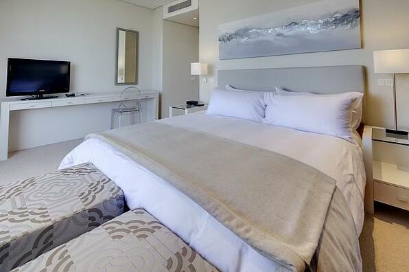 Lawhill Luxury Apartments - V & A Waterfront - Photo3