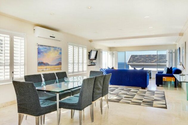 Luxury Townhouse with Ocean and Mountain Views - Photo3
