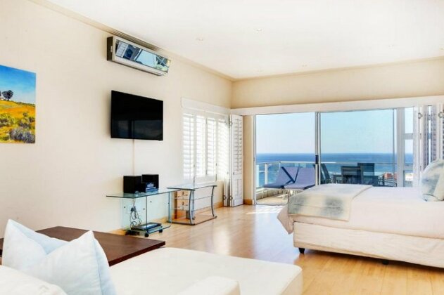 Luxury Townhouse with Ocean and Mountain Views - Photo4