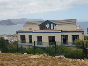 Magellans Hotel