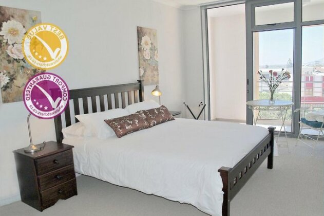Majestic Loft Muizenberg Beachfront - Photo4
