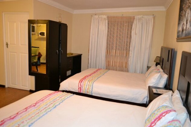 Mbalentle Guesthouse - Photo2