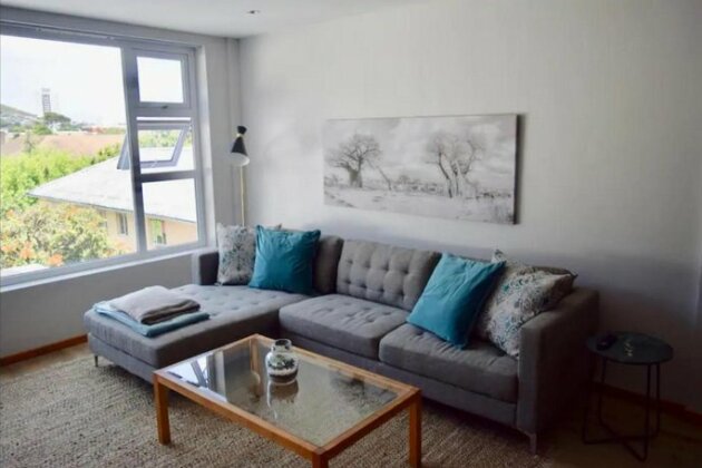 Modern 1bedroom Apartment in Gardens With Table Mountain Views - Photo2