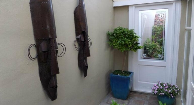 Moonglow Guesthouse - Photo5