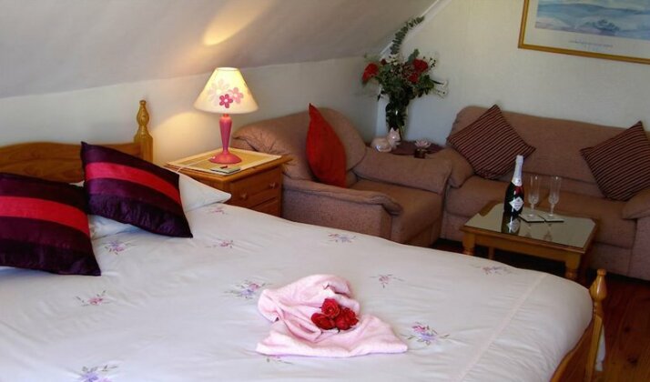 Mountain Bay Self Catering Apartments - Photo3