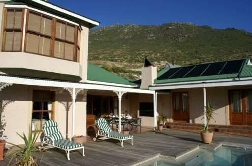 Mountain Views Guest House - Photo2