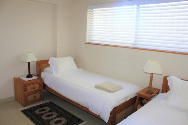 Neptunes Rest Muizenberg Beach - Photo3