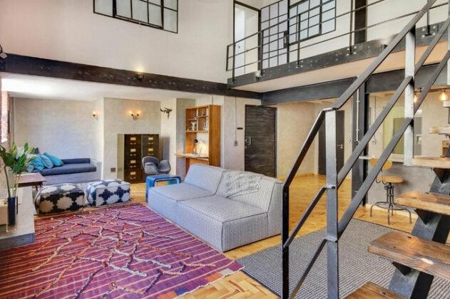 New York Loft Style Apartment 6 - Photo2