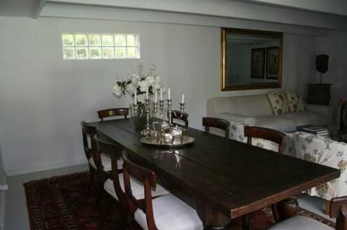 Nupen Manor Bed and Breakfast - Photo4