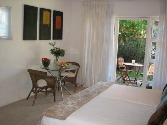 Ocean Blue Guest House - Photo4