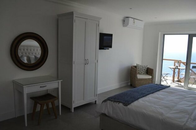 Oceans Drift - Photo3