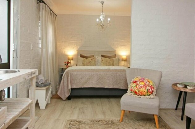 Petite Apartment Cape Town - Photo2