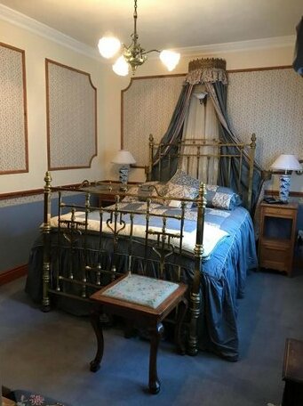 Pretty Self-Catering Room - Photo5