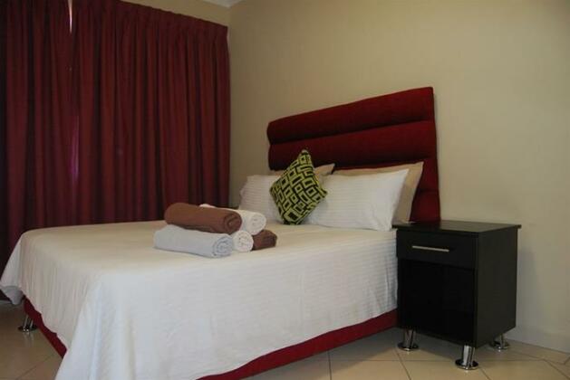 Regency Self Catering Apartments - Photo4