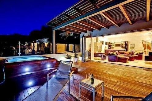 Sea and Rock Villa - Photo3