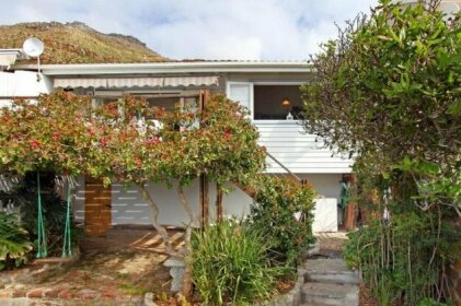 Simonstown Whale Views Cottage